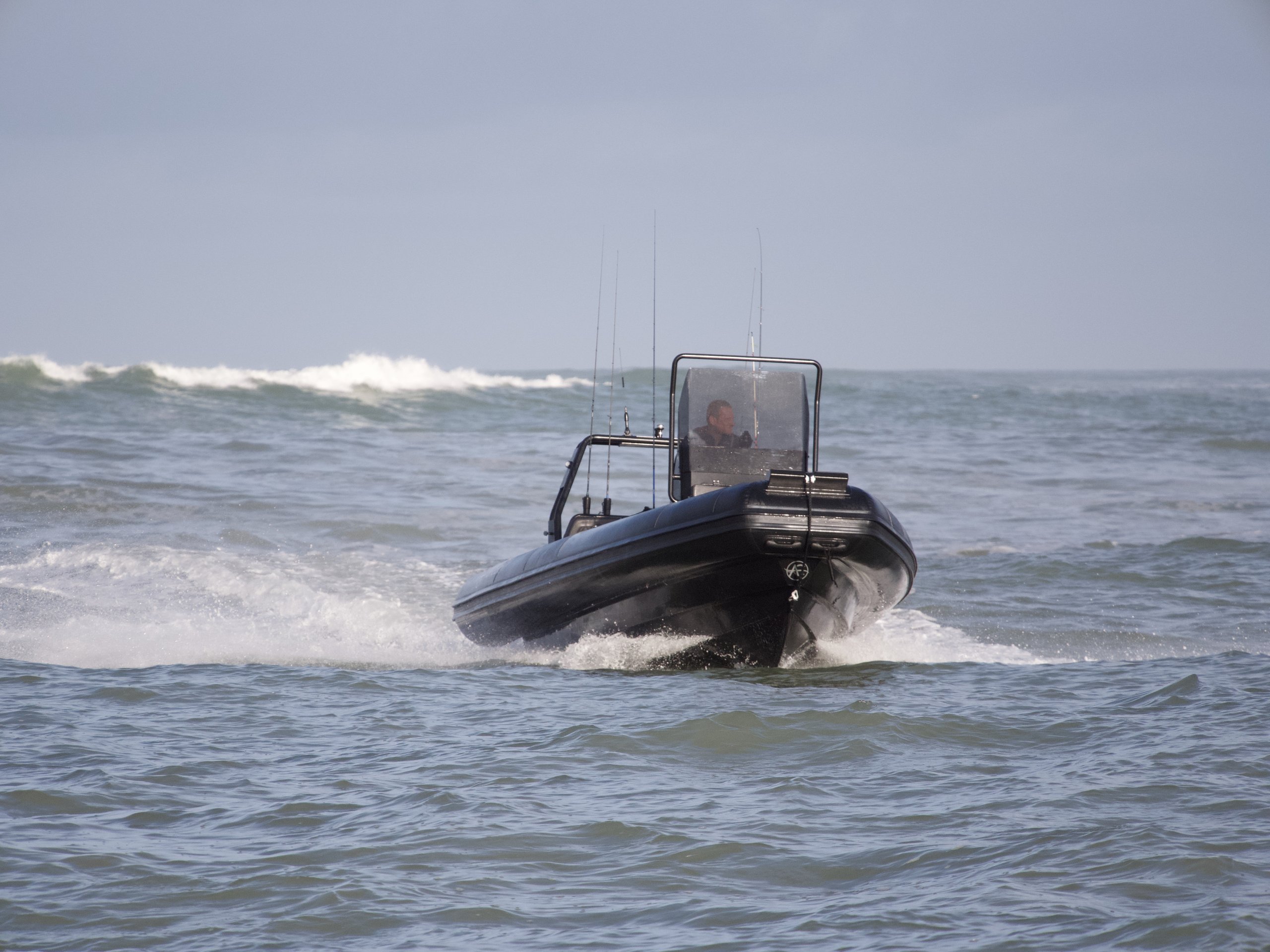 BLACKPEARL 7.60 HYPALON – Image 1