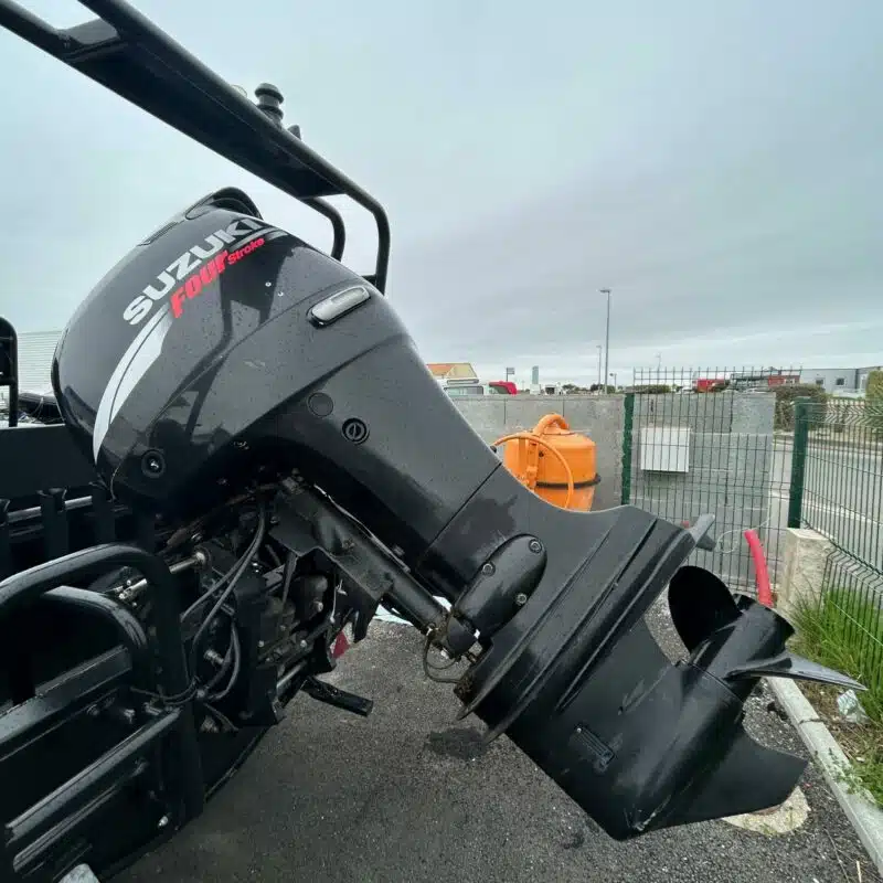 Moteur Suzuki Fourstroke DF140